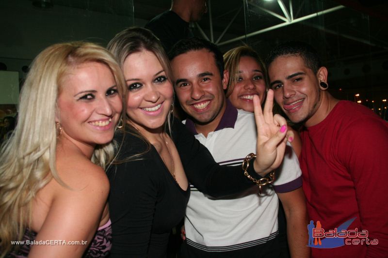 Balada: Fotos de Sexta na Plataforma do Choop na Cidade do Automovel - DF