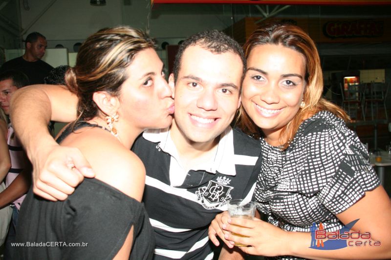 Balada: Fotos de Sexta na Plataforma do Choop na Cidade do Automovel - DF