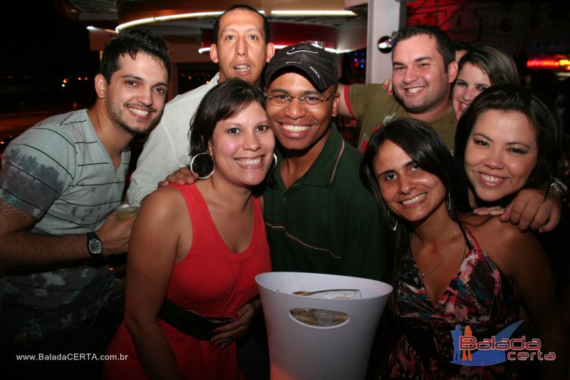 Balada: Fotos de Sexta na Plataforma do Choop na Cidade do Automovel - DF