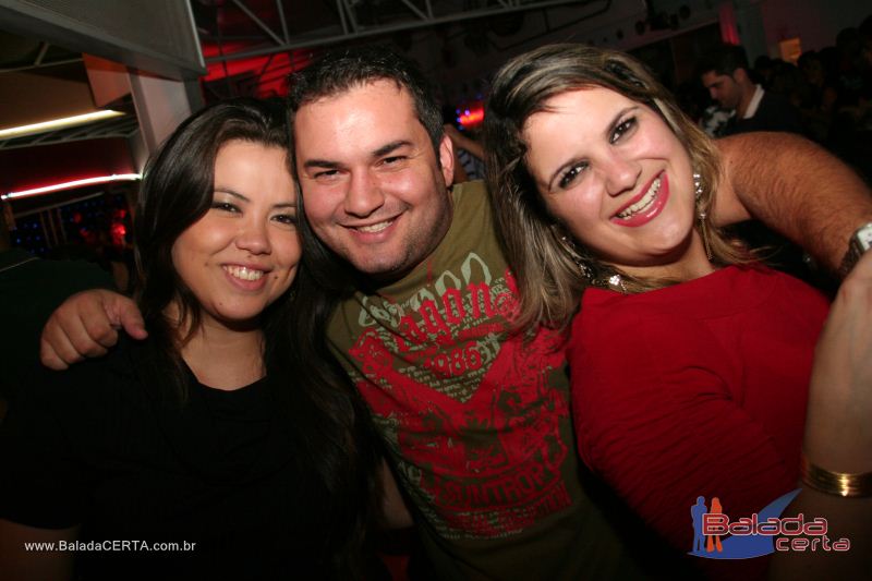 Balada: Fotos de Sexta na Plataforma do Choop na Cidade do Automovel - DF