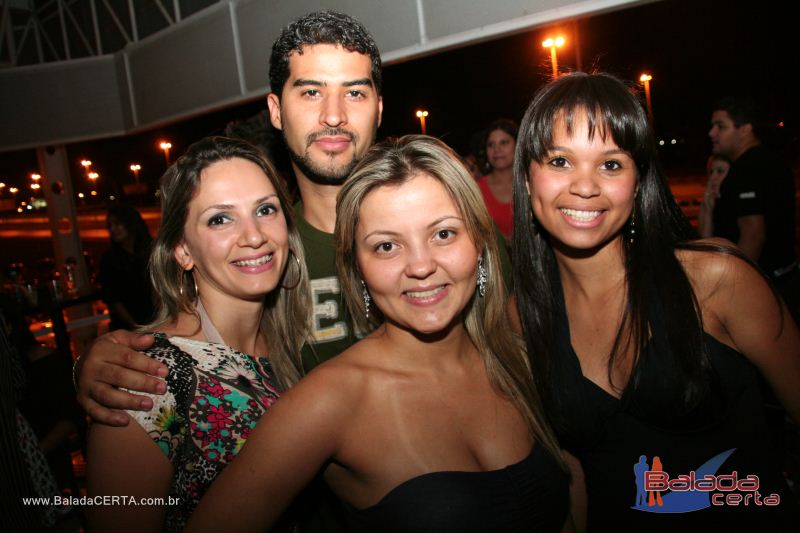 Balada: Fotos de Sexta na Plataforma do Choop na Cidade do Automovel - DF