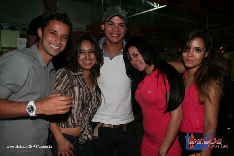 Balada: Fotos de Sexta na Plataforma do Choop na Cidade do Automovel - DF