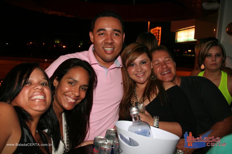 Balada: Fotos de Sexta na Plataforma do Choop na Cidade do Automovel - DF