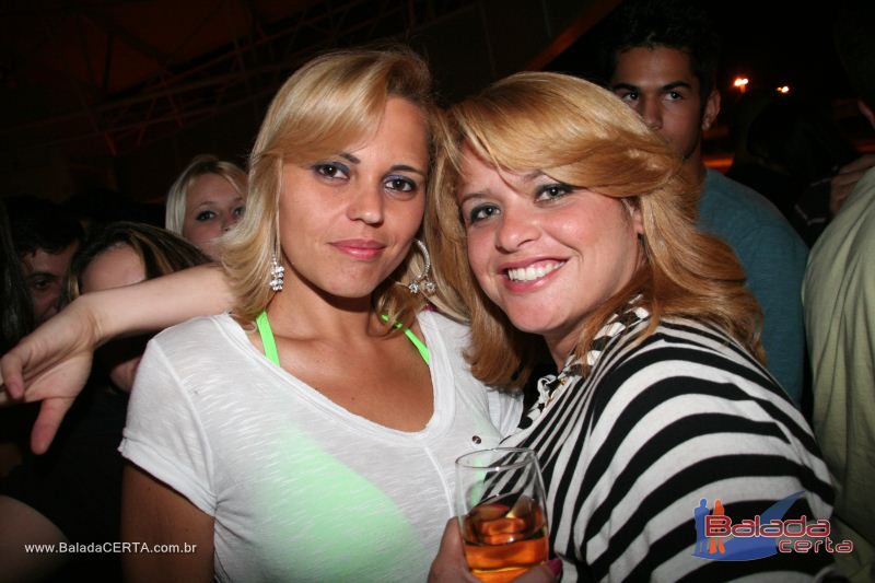 Balada: Fotos de Sexta na Plataforma do Choop na Cidade do Automovel - DF