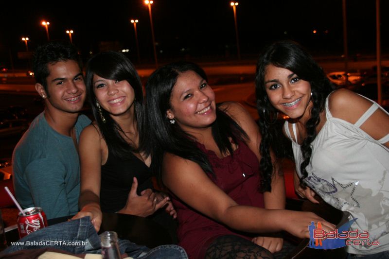 Balada: Fotos de Sexta na Plataforma do Choop na Cidade do Automovel - DF