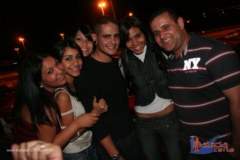 Balada: Fotos de Sexta na Plataforma do Choop na Cidade do Automovel - DF