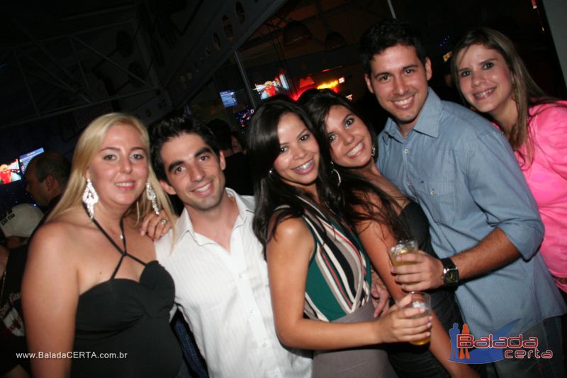 Balada: Fotos de Sexta na Plataforma do Choop na Cidade do Automovel - DF