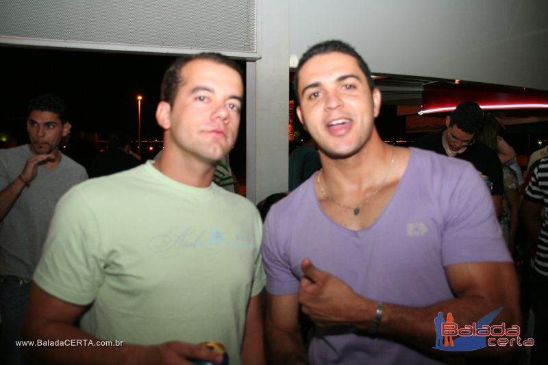 Balada: Fotos de Sexta na Plataforma do Choop na Cidade do Automovel - DF