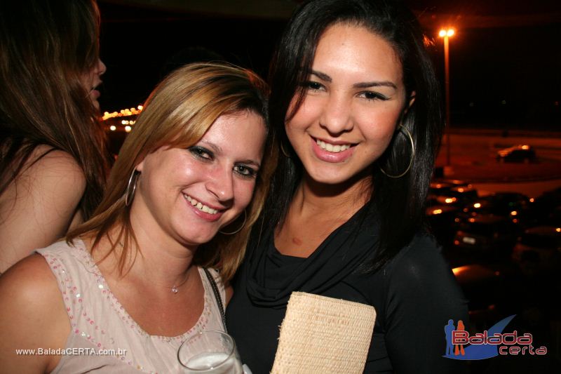 Balada: Fotos de Sexta na Plataforma do Choop na Cidade do Automovel - DF