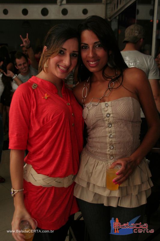 Balada: Fotos de Sexta na Plataforma do Choop na Cidade do Automovel - DF