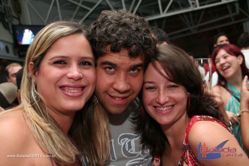 Balada: Fotos de Sexta na Plataforma do Choop na Cidade do Automovel - DF