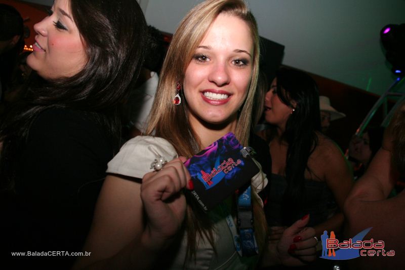 Balada: Fotos de Sexta na Plataforma do Choop na Cidade do Automovel - DF