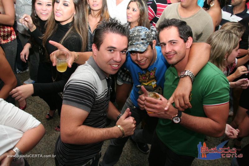 Balada: Fotos de Sexta na Plataforma do Choop na Cidade do Automovel - DF