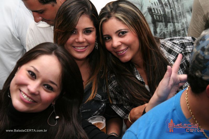 Balada: Fotos de Sexta na Plataforma do Choop na Cidade do Automovel - DF