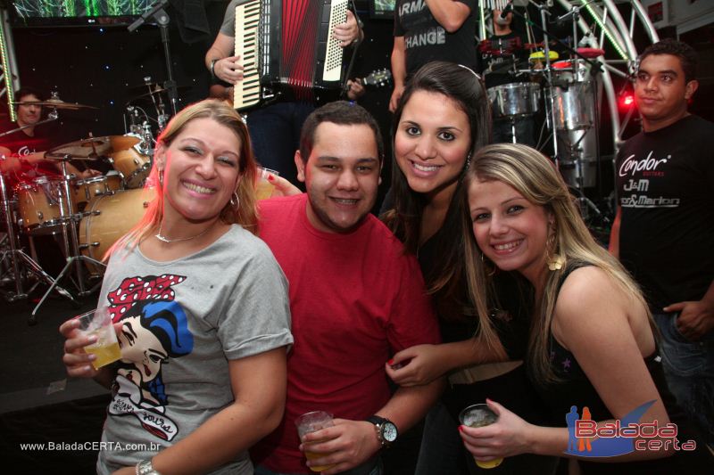 Balada: Fotos de Sexta na Plataforma do Choop na Cidade do Automovel - DF