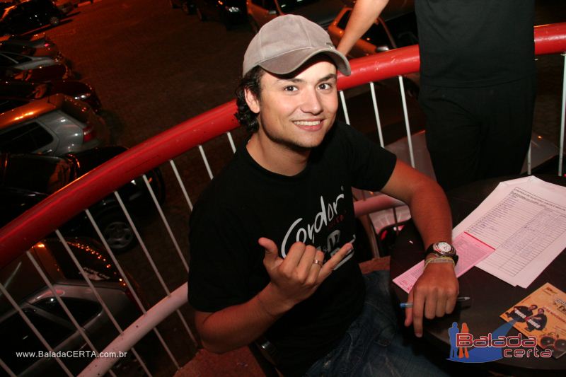 Balada: Fotos de Sexta na Plataforma do Choop na Cidade do Automovel - DF