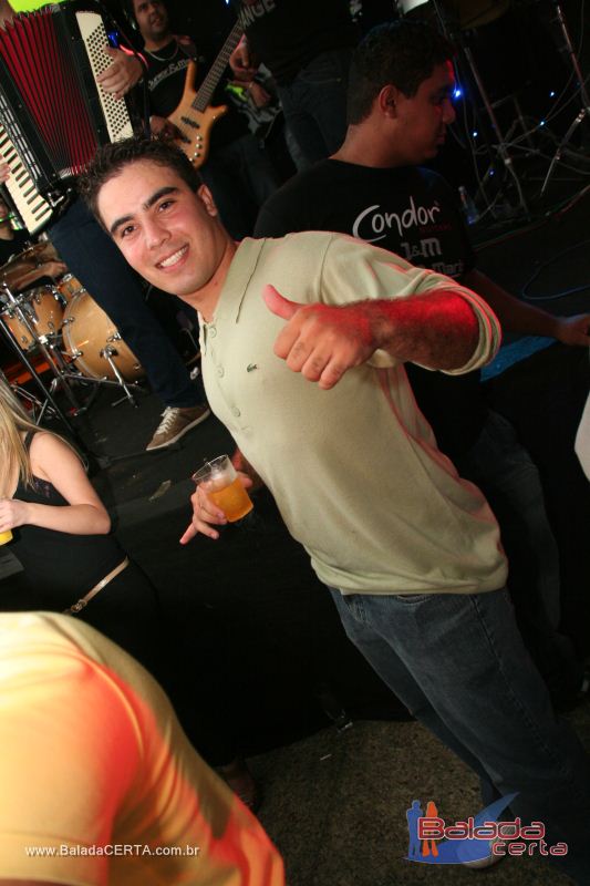 Balada: Fotos de Sexta na Plataforma do Choop na Cidade do Automovel - DF