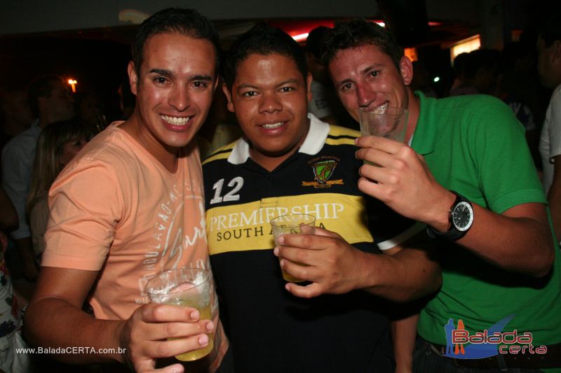 Balada: Fotos de Sexta na Plataforma do Choop na Cidade do Automovel - DF