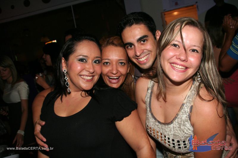 Balada: Fotos de Sexta na Plataforma do Choop na Cidade do Automovel - DF