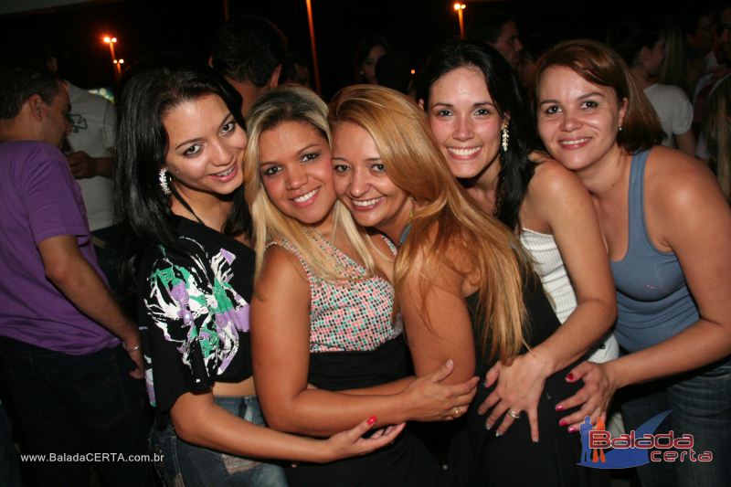 Balada: Fotos de Sexta na Plataforma do Choop na Cidade do Automovel - DF