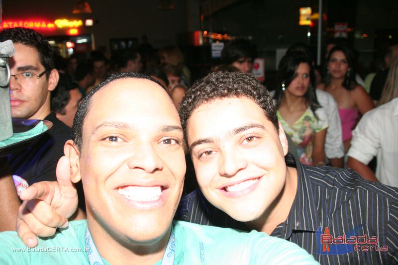 Balada: Fotos de Sexta na Plataforma do Choop na Cidade do Automovel - DF