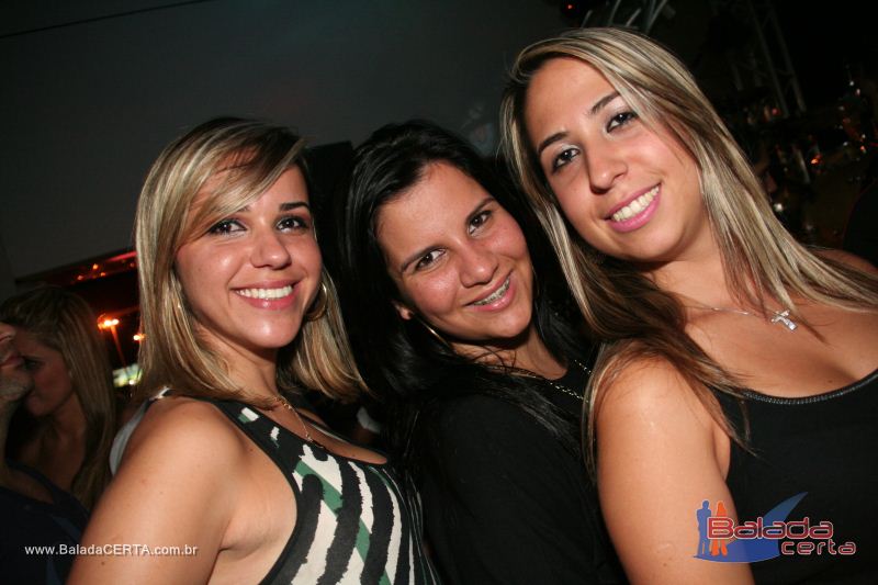 Balada: Fotos de Sexta na Plataforma do Choop na Cidade do Automovel - DF