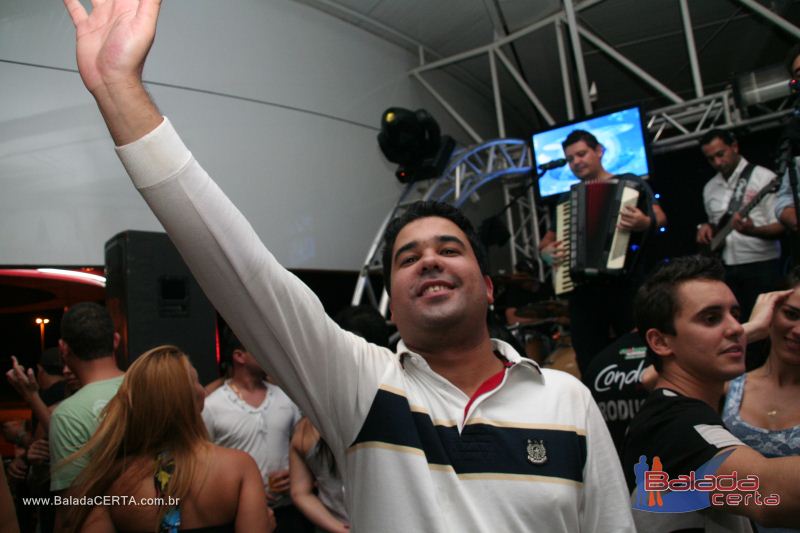 Balada: Fotos de Sexta na Plataforma do Choop na Cidade do Automovel - DF