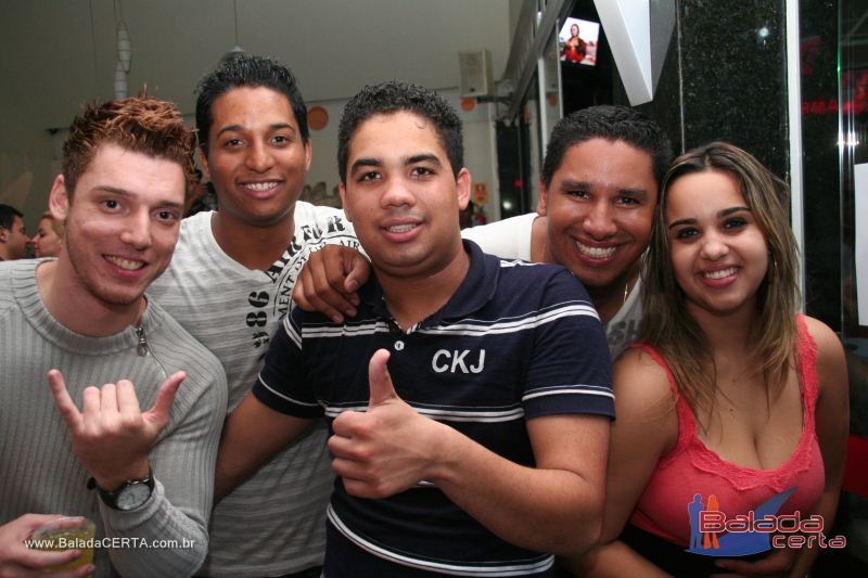 Balada: Fotos de Sexta na Plataforma do Choop na Cidade do Automovel - DF