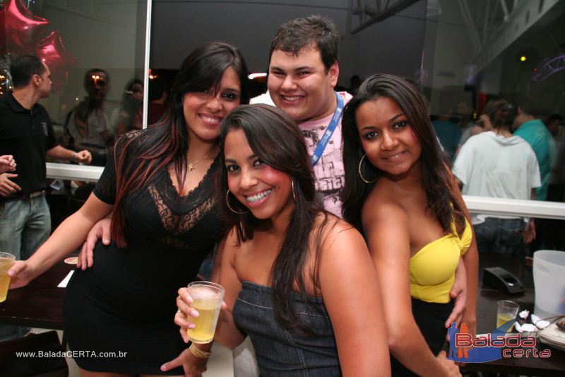 Balada: Fotos de Sexta na Plataforma do Choop na Cidade do Automovel - DF