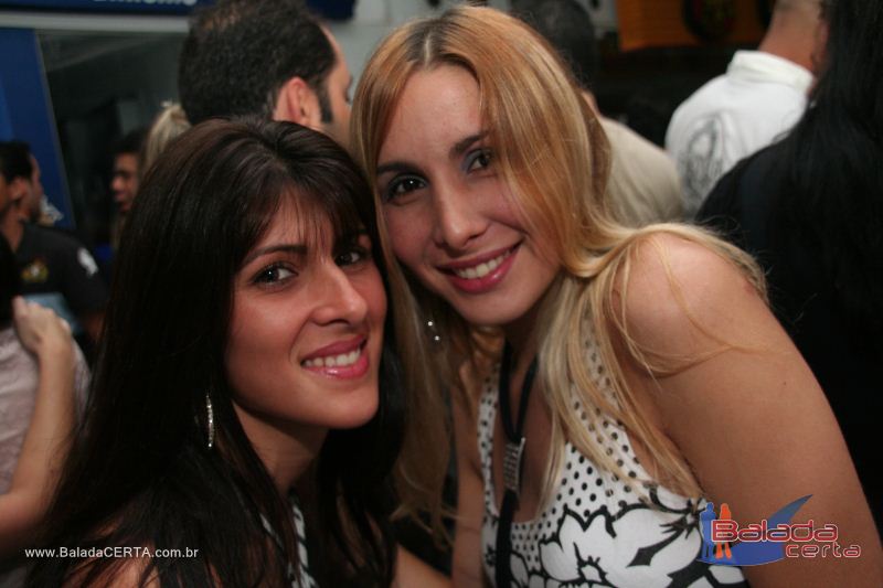 Balada: Fotos de Sexta na Plataforma do Choop na Cidade do Automovel - DF