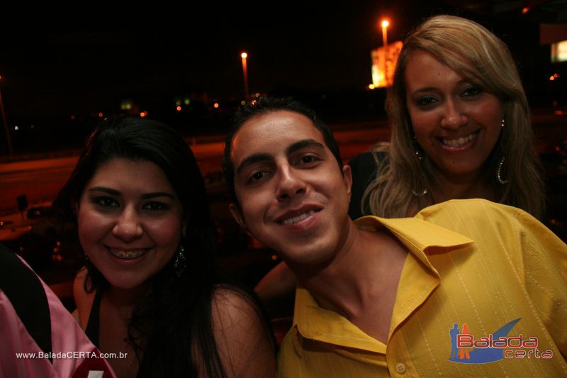 Balada: Fotos de Sexta na Plataforma do Choop na Cidade do Automovel - DF