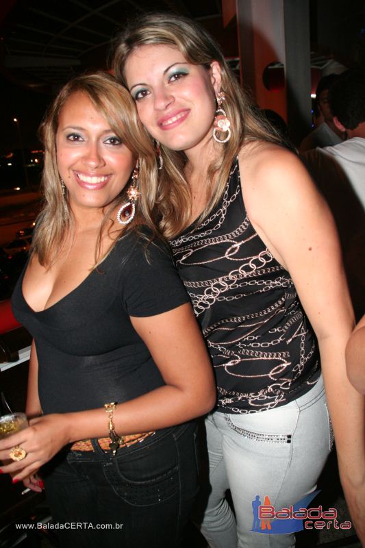 Balada: Fotos de Sexta na Plataforma do Choop na Cidade do Automovel - DF