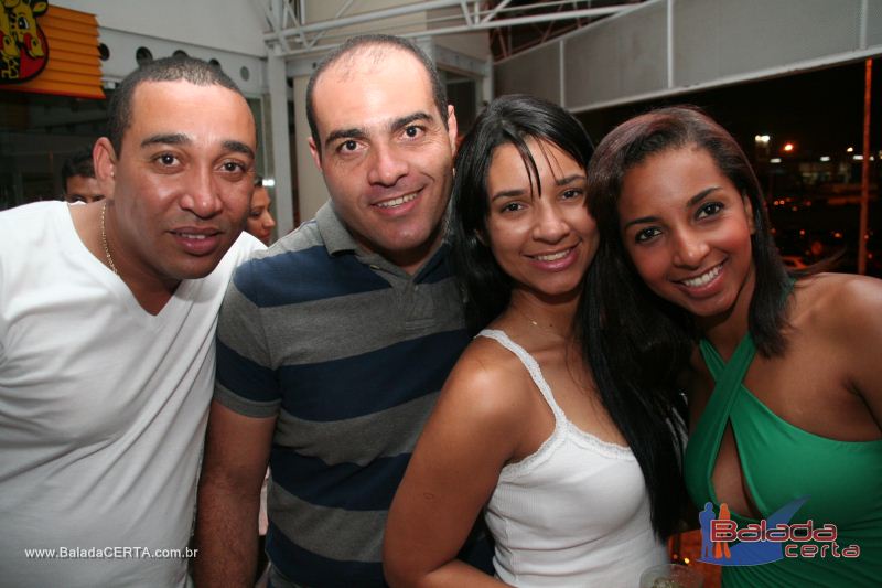 Balada: Fotos de Sexta na Plataforma do Choop na Cidade do Automovel - DF