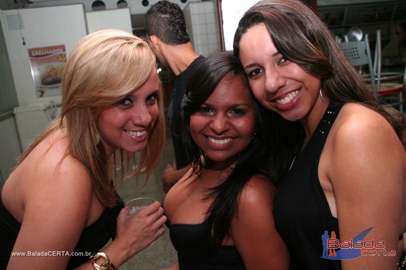 Balada: Fotos de Sexta na Plataforma do Choop na Cidade do Automovel - DF