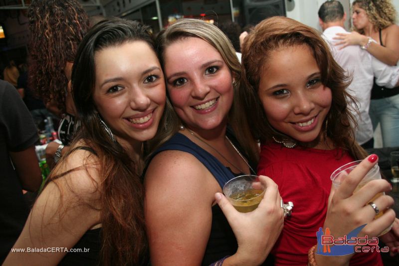 Balada: Fotos de Sexta na Plataforma do Choop na Cidade do Automovel - DF