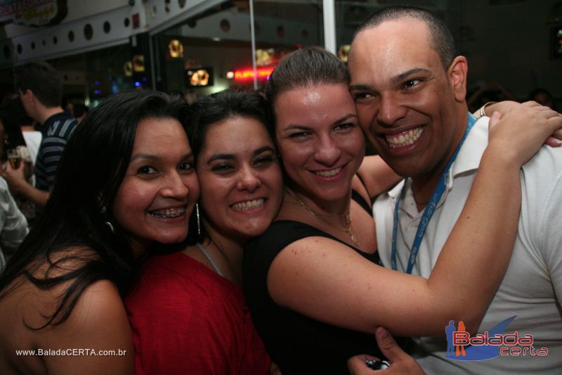 Balada: Fotos de Sexta na Plataforma do Choop na Cidade do Automovel - DF