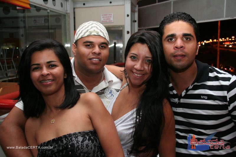 Balada: Fotos de Sexta na Plataforma do Choop na Cidade do Automovel - DF