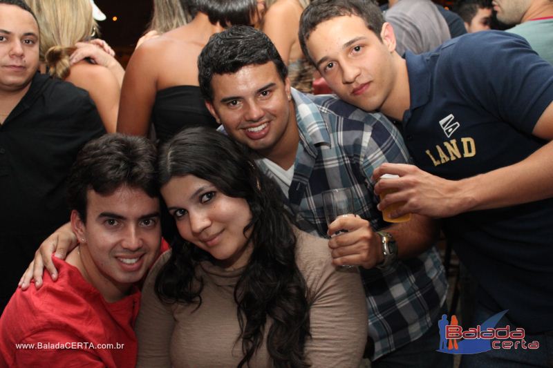 Balada: Fotos de Sexta na Plataforma do Choop na Cidade do Automovel - DF