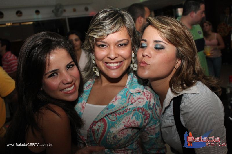 Balada: Fotos de Sexta na Plataforma do Choop na Cidade do Automovel - DF