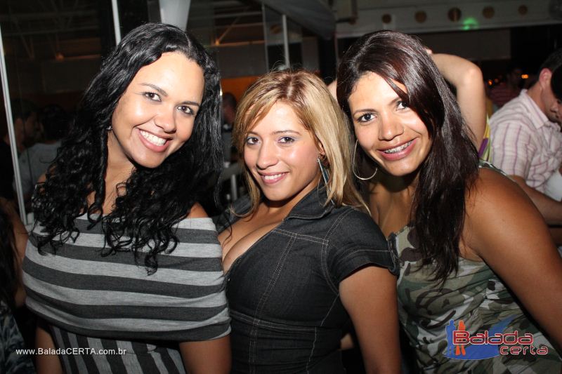 Balada: Fotos de Sexta na Plataforma do Choop na Cidade do Automovel - DF