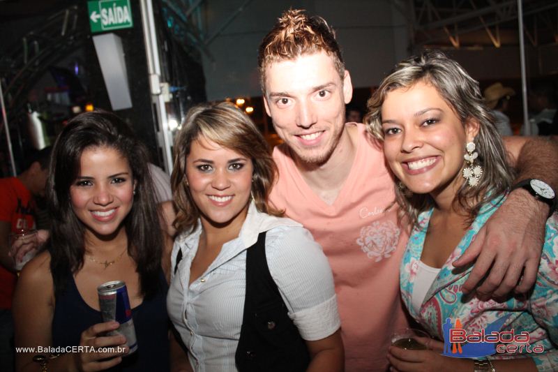Balada: Fotos de Sexta na Plataforma do Choop na Cidade do Automovel - DF