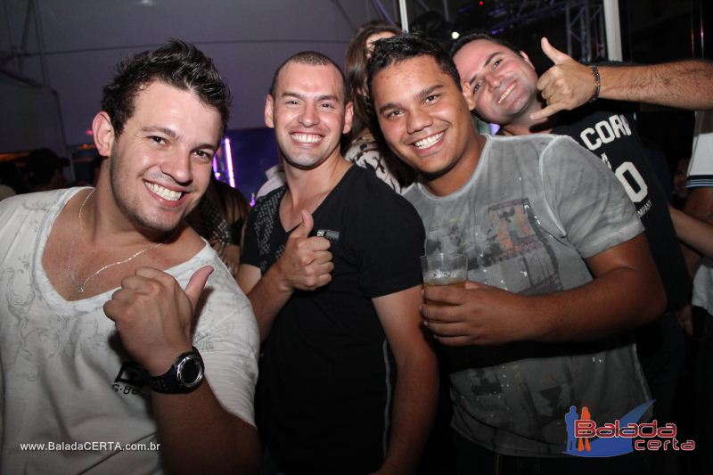 Balada: Fotos de Sexta na Plataforma do Choop na Cidade do Automovel - DF