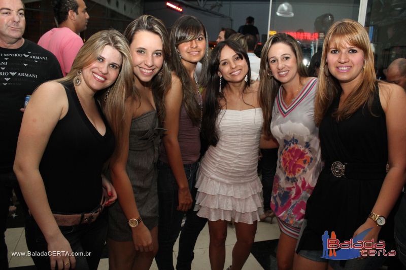 Balada: Fotos de Sexta na Plataforma do Choop na Cidade do Automovel - DF