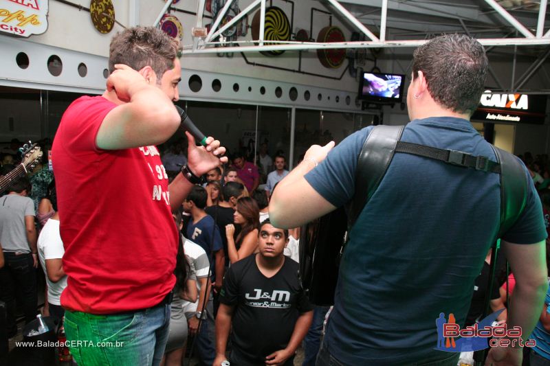 Balada: Fotos de Sexta na Plataforma do Choop na Cidade do Automovel - DF