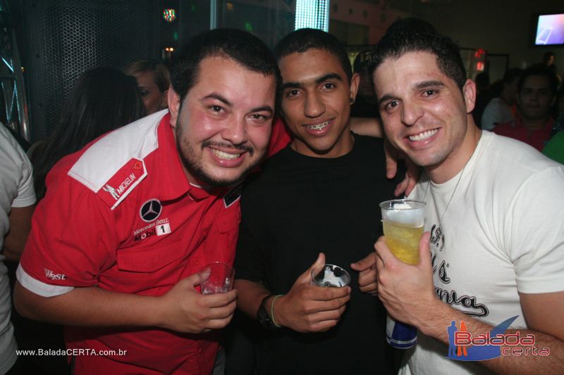 Balada: Fotos de Sexta na Plataforma do Choop na Cidade do Automovel - DF