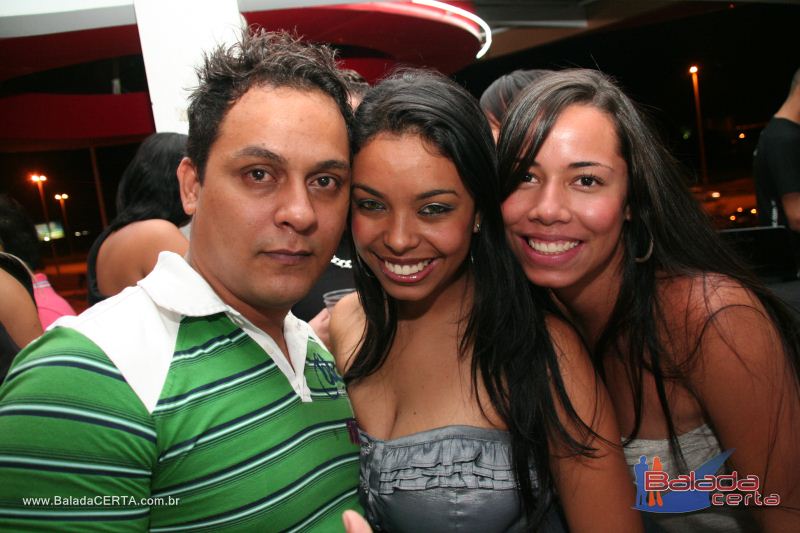 Balada: Fotos de Sexta na Plataforma do Choop na Cidade do Automovel - DF