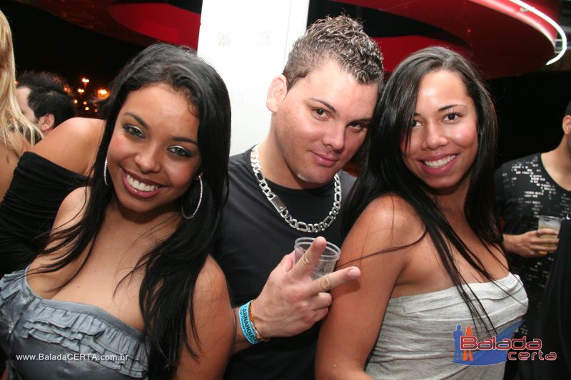 Balada: Fotos de Sexta na Plataforma do Choop na Cidade do Automovel - DF