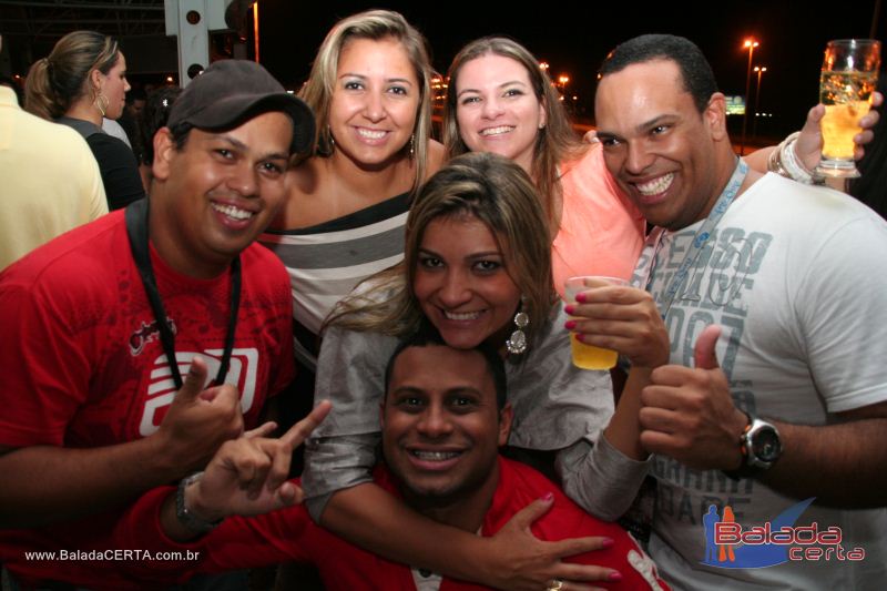 Balada: Fotos de Sexta na Plataforma do Choop na Cidade do Automovel - DF