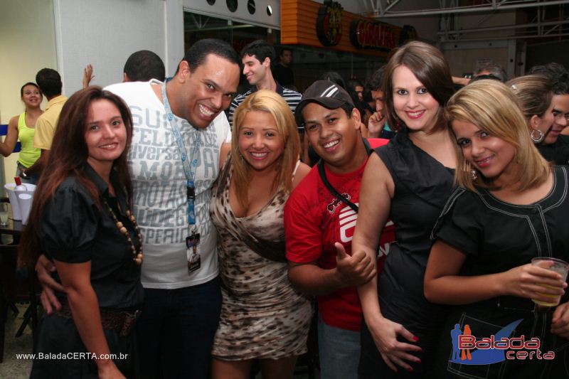 Balada: Fotos de Sexta na Plataforma do Choop na Cidade do Automovel - DF