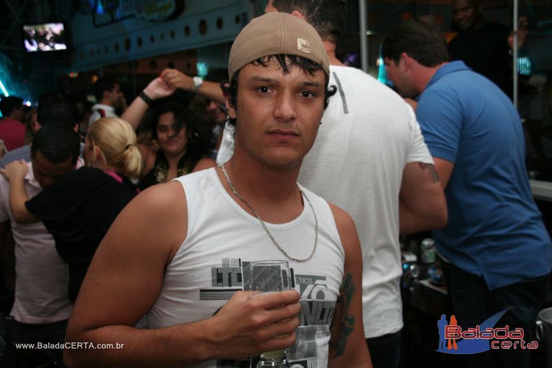 Balada: Fotos de Sexta na Plataforma do Choop na Cidade do Automovel - DF